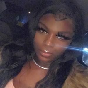 Meet your Posher, Mia'mior